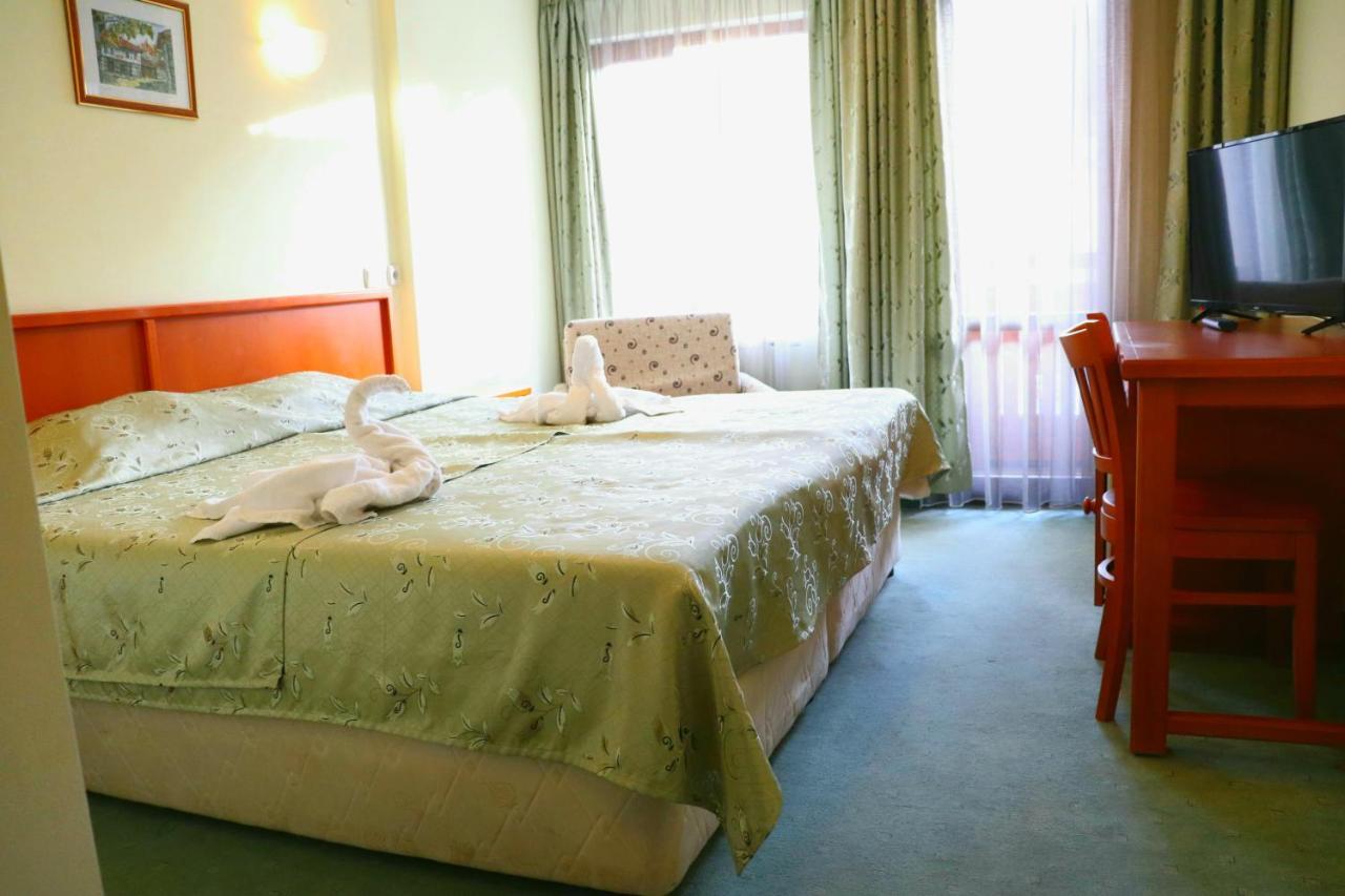 Family Hotel Nadine Bansko Eksteriør billede
